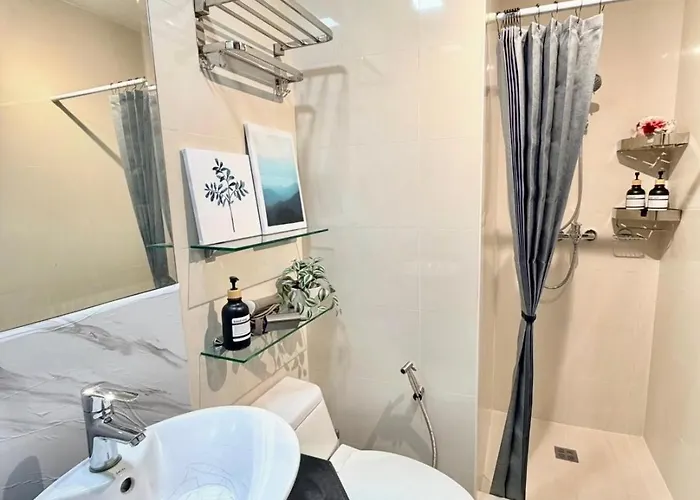 Cozy Near Greenbelt, Legazpi Village Makati * Manila