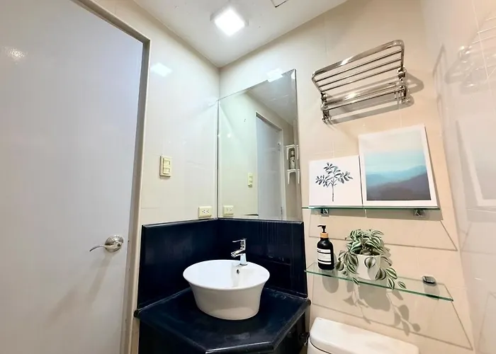Apartment Cozy Near Greenbelt, Legazpi Village Makati *